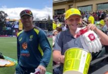 David Warner Gifts His Gloves To A Young Fan; Wins Hearts With His Gesture David Warner Gifts His Gloves To A Young Fan; Wins Hearts With His Gesture