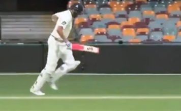 Australian Batsman Keeps On Running Even After A Boundary Australian Batsmen Keeps On Running Even After A Boundary