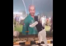 Angry Pakistani Fan Disfigures The Cut-Out Of Sarfaraz Ahmed Angry Pakistani Fan Disfigures The Cut-Out Of Sarfaraz Ahmed