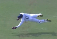 INDvsSA: Wriddhiman Saha Stuns Everyone Behind The Stumps INDvsSA: Wriddhiman Saha Stuns Everyone Behind The Stumps