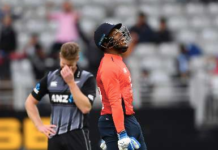 Sam Billing imitates MS Dhoni Like Run-Out Against Ross Taylor In Eden Park Sam Billings pulls off an MS Dhoni-like run-out at the Eden Park against New Zealand