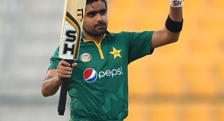 Fans Conviced That Babar Azam Is The Perfect Substitute For Sarfaraz Ahmed