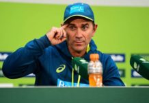 Justin Langer: Fans Pose As Room Service To Take Selfies In India Justin Langer: Fans Pose As Room Service To Take Selfies In India