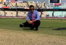 Sanjay Manjrekar Says, “Love My Job” ; Fans Come Up With Hilarious Memes in Twitter Sanjay Manjrekar Says "Love My Job", Fans came with Hilarious Meme in Twitter