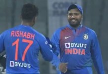Mohammad Azharuddin Talks With Rohit Sharma And Rishabh Pant Before 1st T20I Mohammad Azharuddin Talks With Rohit Sharma And Rishabh Pant Before 1st T20I