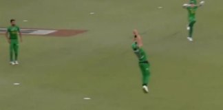 BBL 2019-20 - Daniel Worrall Grabs A Spectacular Catch To Dismiss Mitchell Marsh