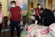 Shahid Afridi Uses Yuvraj Singh’s Foundation Money To Distribute Ration Shahid Afridi Uses Yuvraj Singh’s Foundation Money To Distribute Ration