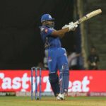 IPL 2020: MI Gain Edge As KXIP Lose Mayank Agarwal, Karun Nair Quickly Chasing 192