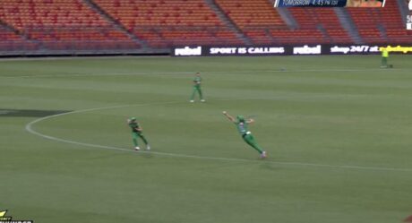 WATCH: Melbourne Stars’ Natalie Sciver Takes “Catch Of The Season” Against Sydney Thunder