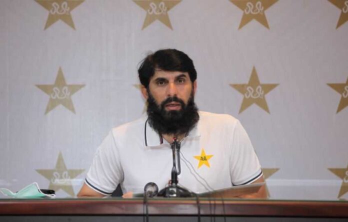 Misbah explains the reason for dropping Shafiq and Malik