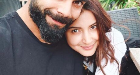 Virat Kohli And Anushka Sharma Are Blessed With A Baby Girl
