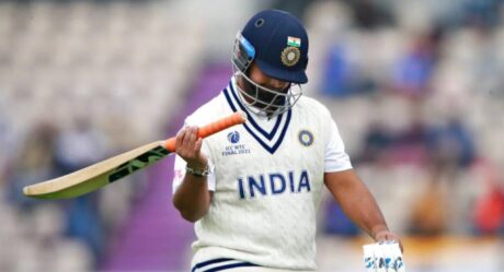 Don’t Throw Things At Fielders Its Not Good For Cricket: Pant