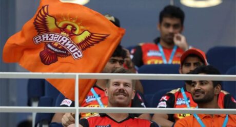 Fans Criticize The SRH Management As Warner Cheers From Stands