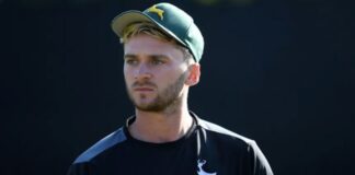 Who Is Wicket Keeper For Melbourne Stars BBL 11?