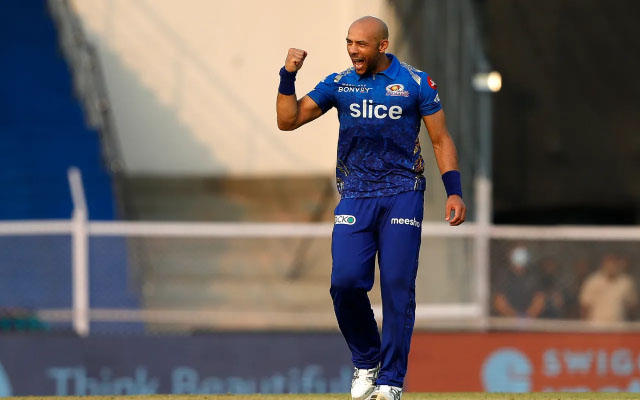 Mumbai Indians pacer Tymal Mills involves in a ‘mysterious tweeting pattern’ 