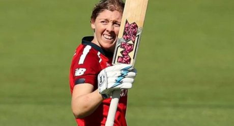 Heather Knight, captain of England, may miss Commonwealth Games because of a hip ailment