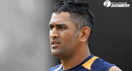 MS Dhoni gets knee treatment in Ranchi Village