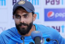Ravindra Jadeja confronts Sanjay Manjrekar after winning the match Ravindra Jadeja confronts Sanjay Manjrekar after winning the match