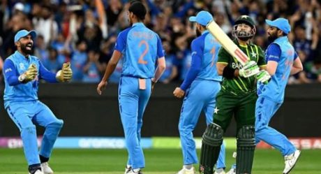 PAK Vs IND T20 World Cup 2022 Updates: India on top as Pakistan lose Babar, Rizwan at midway point of 1st innings