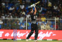 Daryl Mitchell fractures hand ahead of World Cup, out of tri-series Daryl Mitchell ruled out of T20