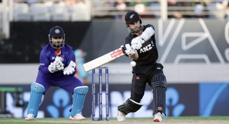 IND vs NZ 1st ODI: Latham, Williamson Help New Zealand Win 1st ODI by 7 Wickets