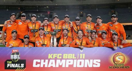 KFC BBL 12: How many times did Perth Scorchers qualify for playoffs? 