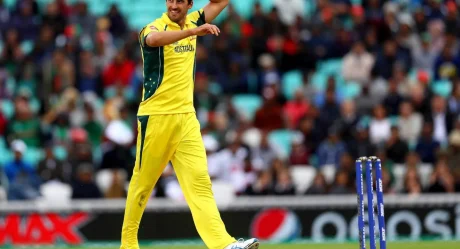 IND vs AUS: Australia come back with Vengence, as Mitchell Starc Pick up five-wicket haul to restrict India for 117