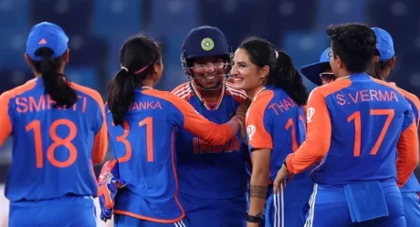 India Women Thrash Sri Lanka Women by 82 Runs to Keep Semifinal Hopes Alive