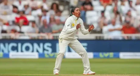 Alana King’s Impressive Bowling Sets Up Australia’s Strong Start in Women’s Ashes One-off Test