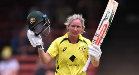 Beth Mooney’s Masterstroke Leads Australia Women to Victory Over England