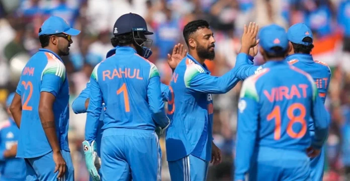 Who should be the Wicketkeeper for India in Champions Trophy