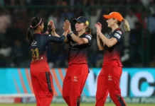 WPL 2025: RCB’s fighting spirit ends Mumbai’s table-topping hopes MUM-W vs RCB-W 20th Match Highlights