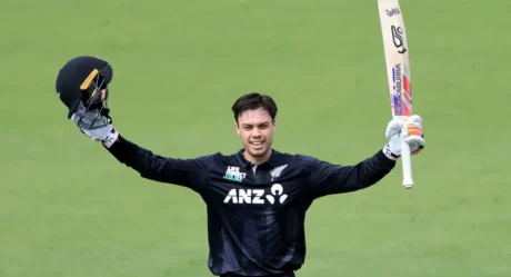 Mark Chapman’s Century Leads New Zealand to Victory Over Pakistan in 1st ODI