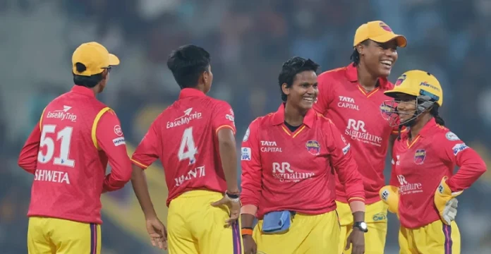 UP-W vs BLR-W 18th Match Highlights