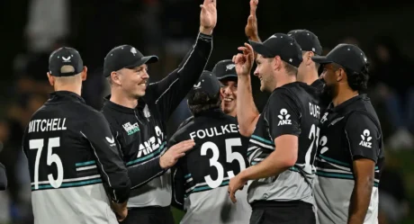 Injury blow for New Zealand: Latham’s fractured hand shakes up squad 