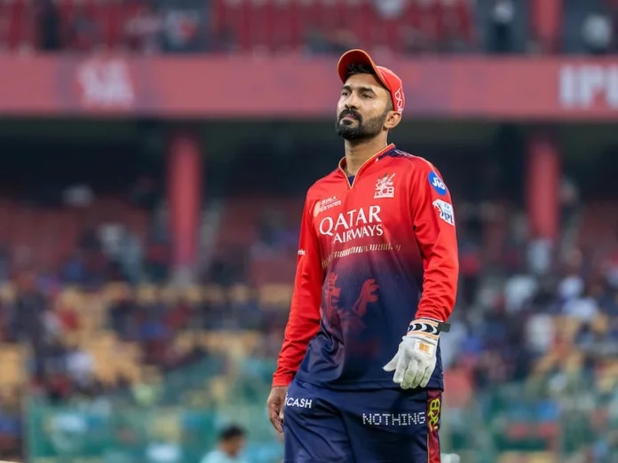 Dinesh Karthik Unhappy with Chinnaswamy Pitch Curator