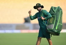 Imam-ul-Haq Retires Hurt After Shocking Injury in Pakistan’s Third ODI Against New Zealand Imam-ul-Haq Collapses After Head Blow in ODI