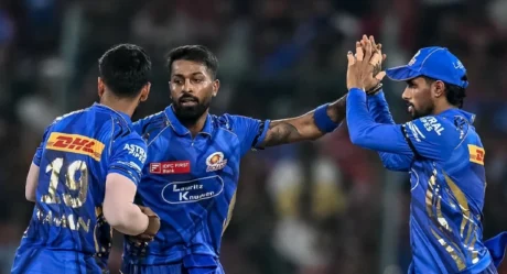 Boult’s Four-Fer, Rohit’s Fifty Guide MI to 7-Wicket Victory