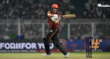 Balanced batting display lifts Sunrisers to 162 against quality bowling 