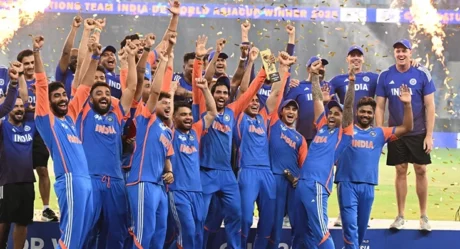 IND vs PAK Rivalry Drama: Why Team India Celebrated Without the Trophy?