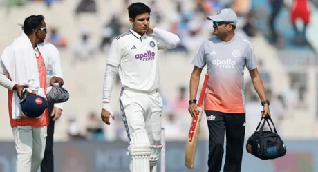 Shubman Gill Retires Hurt After Neck Spasm; BCCI Medical Team Monitoring India Captain