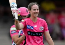 Ellyse Perry Creates History: 5000 WBBL Runs and a Match-Winning Ton as Sixers Seal Playoff Spot Ellyse Perry Creates History with 5000 WBBL Runs