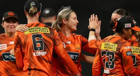 Perth Scorchers Women Edge Melbourne Stars in Thrilling WBBL Knockout Clash