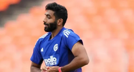 Pace Kings of T20Is: Fast Bowlers Who Rule the Wicket Charts